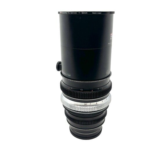 Petzval 135 F2.5 Focus-coupled Bokeh Control (Eマウント)